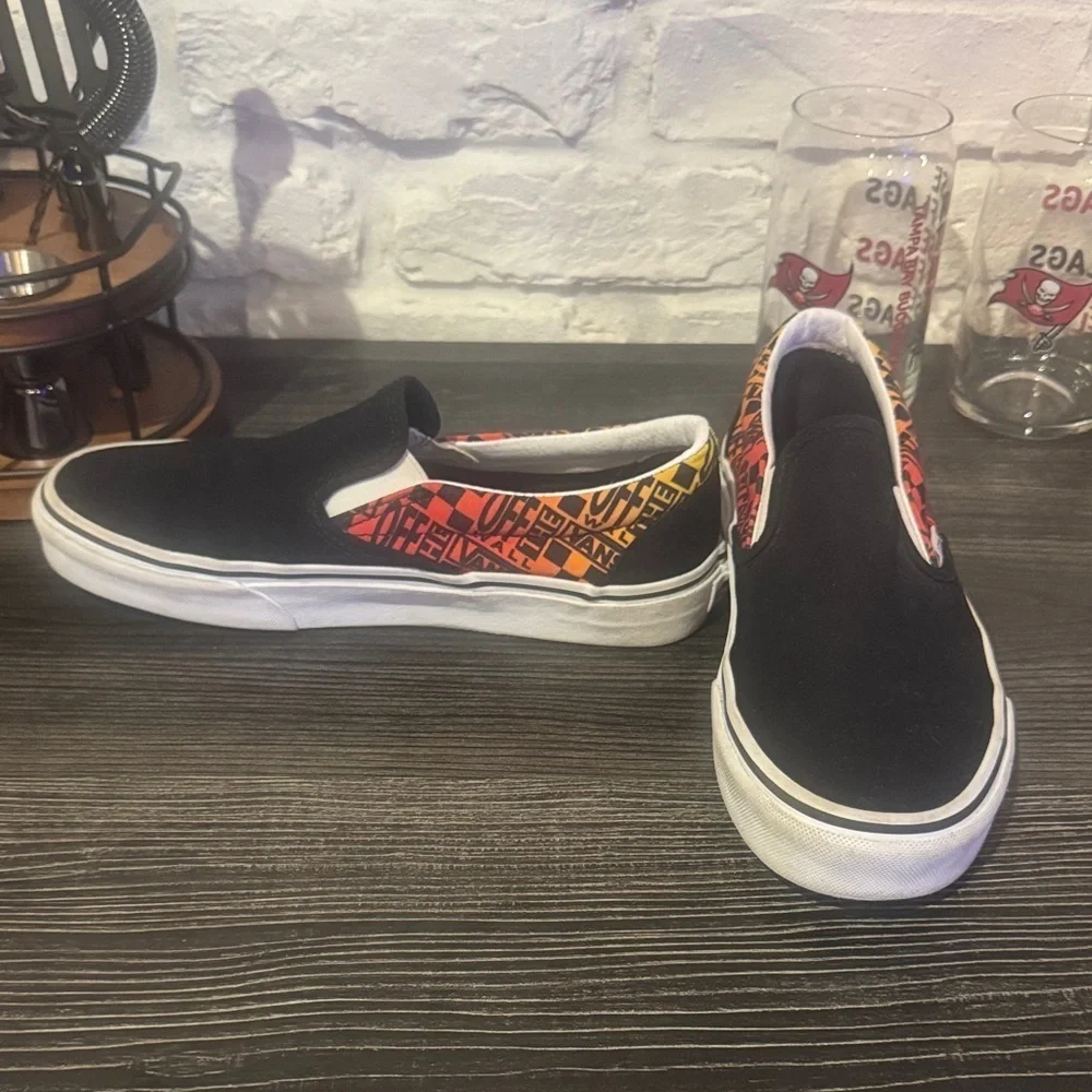 Vans Unisex Skate Shoes Black Red yellow ombré Canvas Low Top Slip On M 7 W 8.5